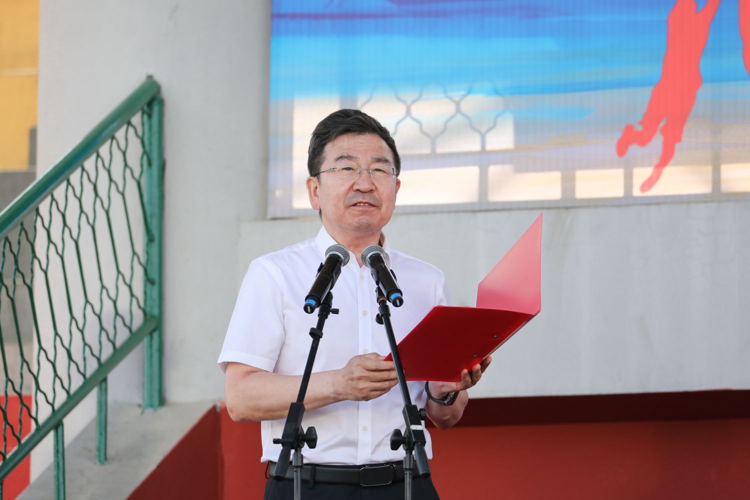 第十七届校园文化艺术节系列报道七山西大同大学农行杯第十七届运动会