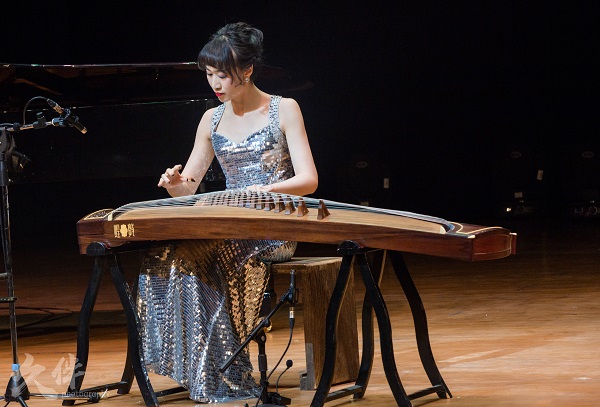 音乐学院青年教师杨博举办古筝独奏音乐会
